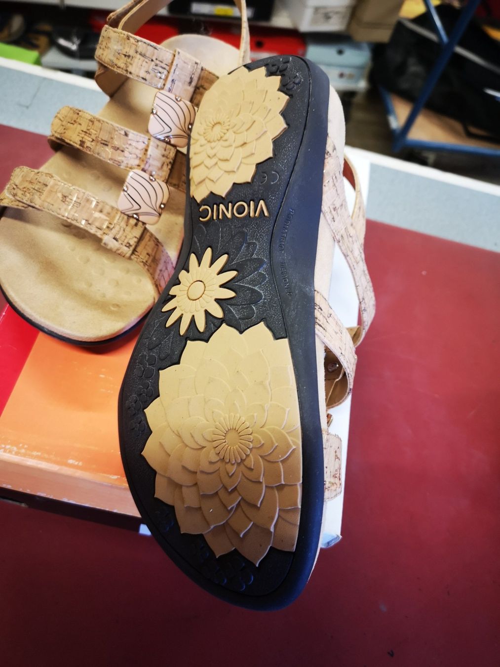 Damenschuhe: Vionic – Neu und originalverpackt aus Möhlin von Highwaytom 1