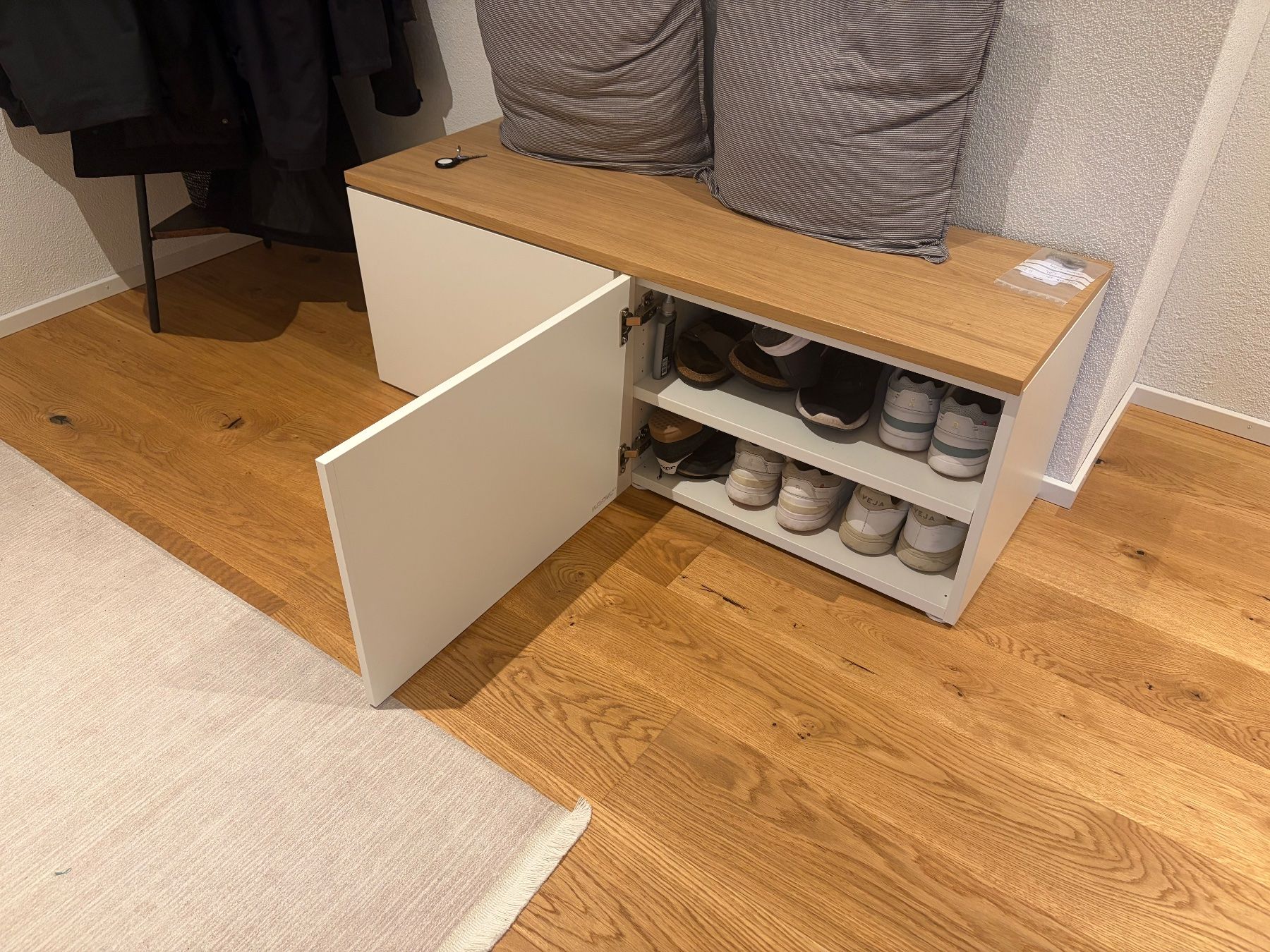 Ikea Panchine: Garderobenbank I Ikea-Möbel – Usato da Luzern venduto da pelati98 1