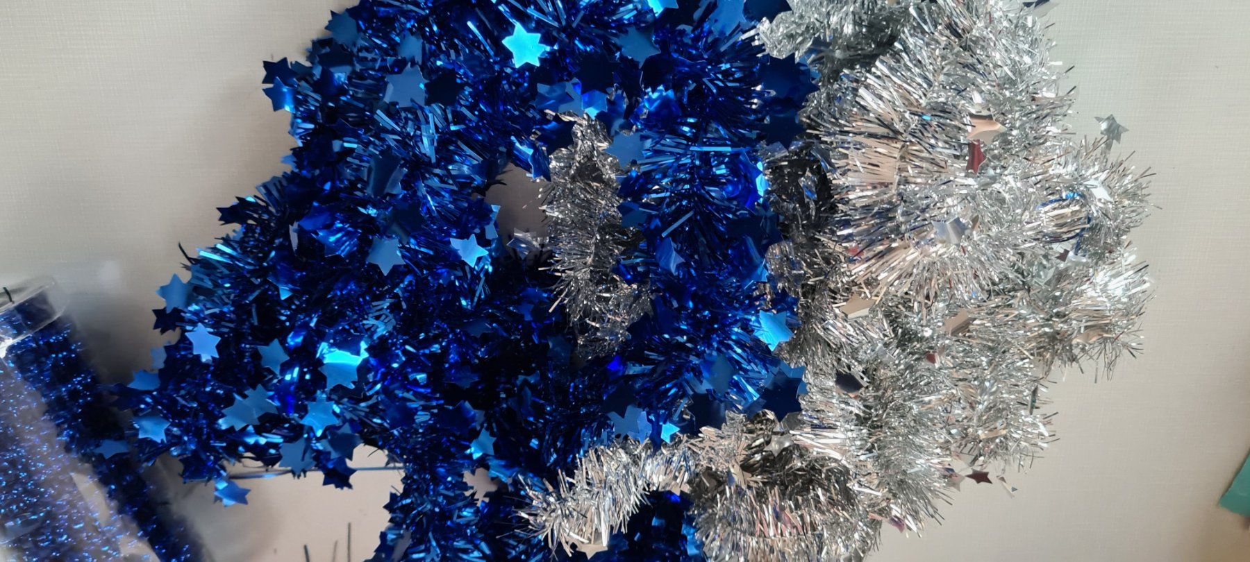 Tutte le decorazioni: Weihnachtsbaum Schmuck blau/silbern, Kugeln, Lametta, ect – Usato da Immensee venduto da Meitli2 5