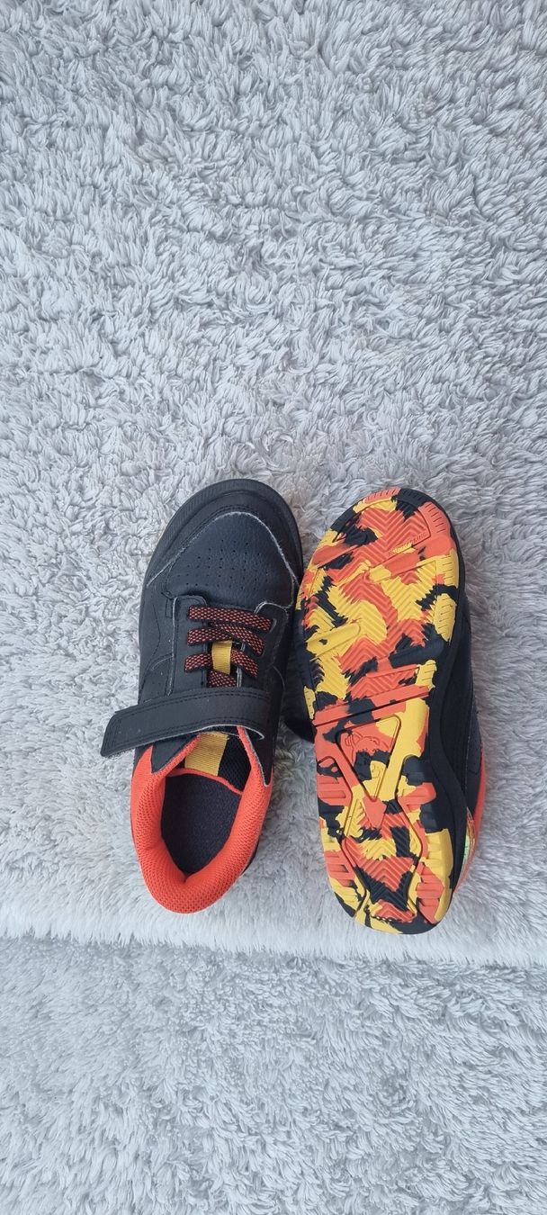 Decathlon Schuhe für Jungen: Basket decathlon T.33 – Gebraucht aus villaz st pierre von deborah9_ho 1