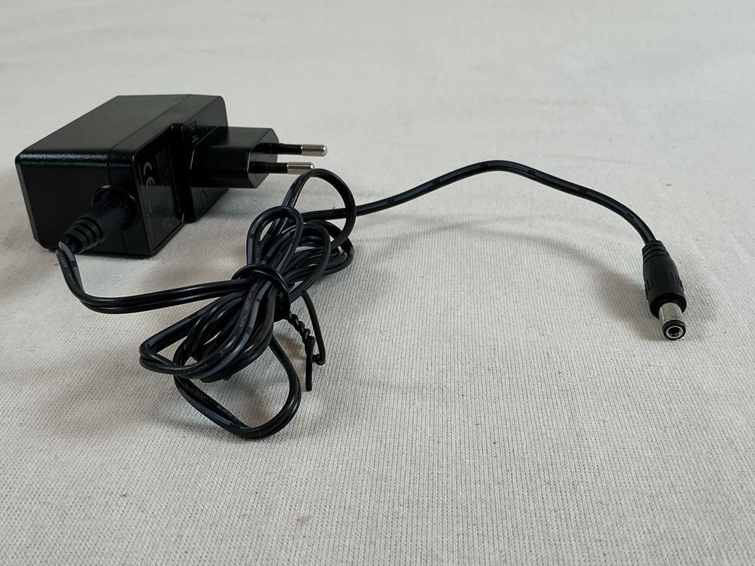 Hub & Switch: TENDA Netzwerk Switch – Usato da Richterswil venduto da Restwert_Richterswil 8
