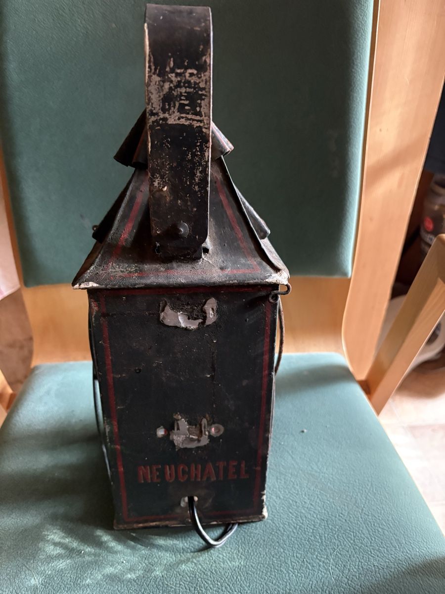 Lampade: Alte Laterne – Difettoso da Reichenbach im Kandertal venduto da rue_88nv 3