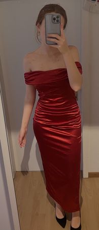 Rotes Abendkleid