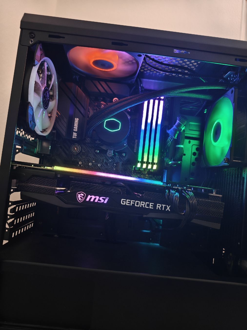 PC: Gaming PC - Liquid Cooled – Nuovo (secondo la descrizione) da Couvet venduto da Milo_wow 2