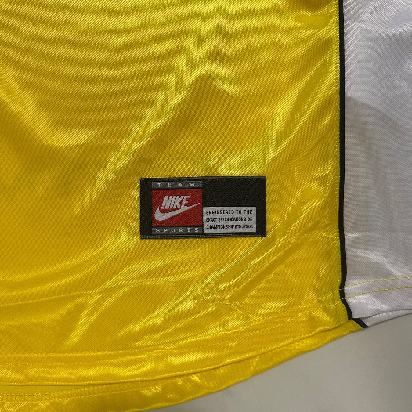 BVB Maillots de corps & Pantalons: Borussia Dortmund Trikot Grösse L – Neuf (Voir description) à Liestal par tha_dg6j 2