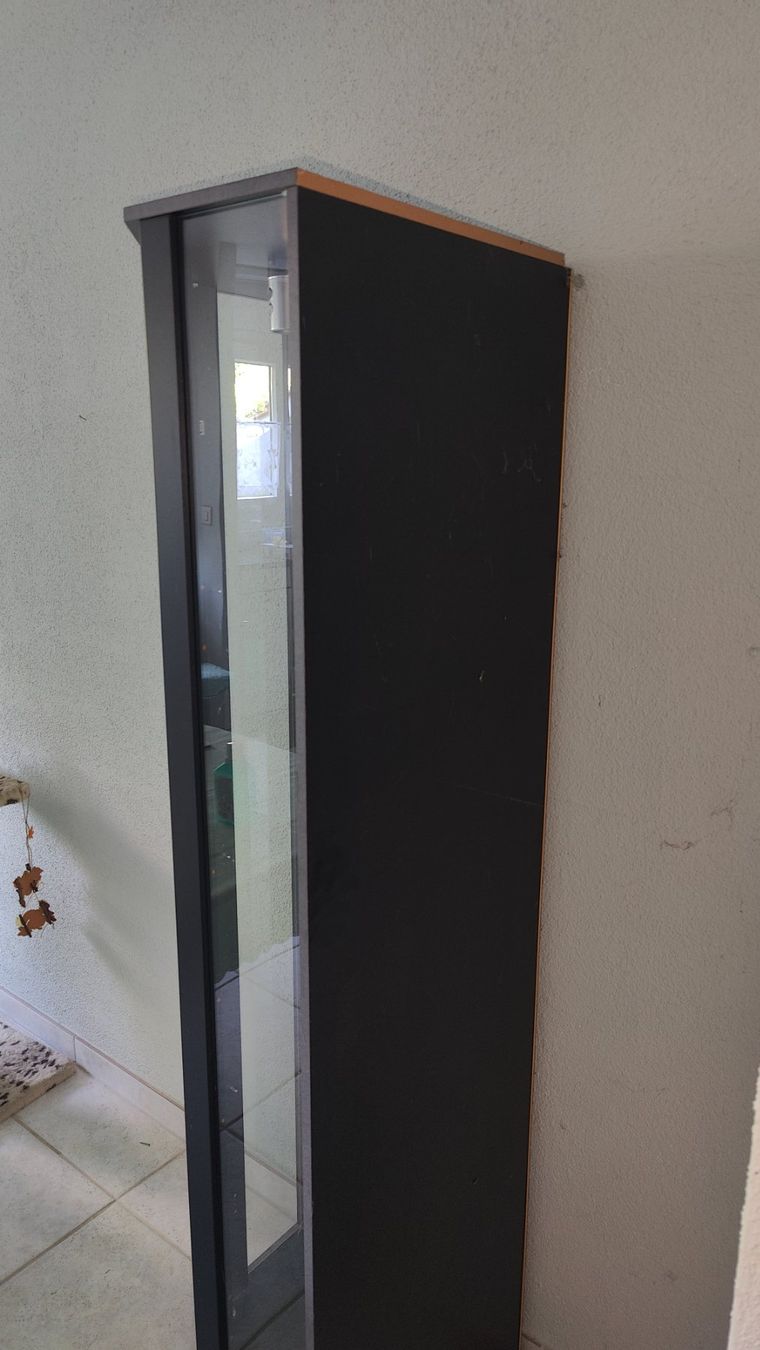 Vetrine: Glasvitrine 3 Etagen – Usato da Wohlen AG venduto da Chemikus0 2