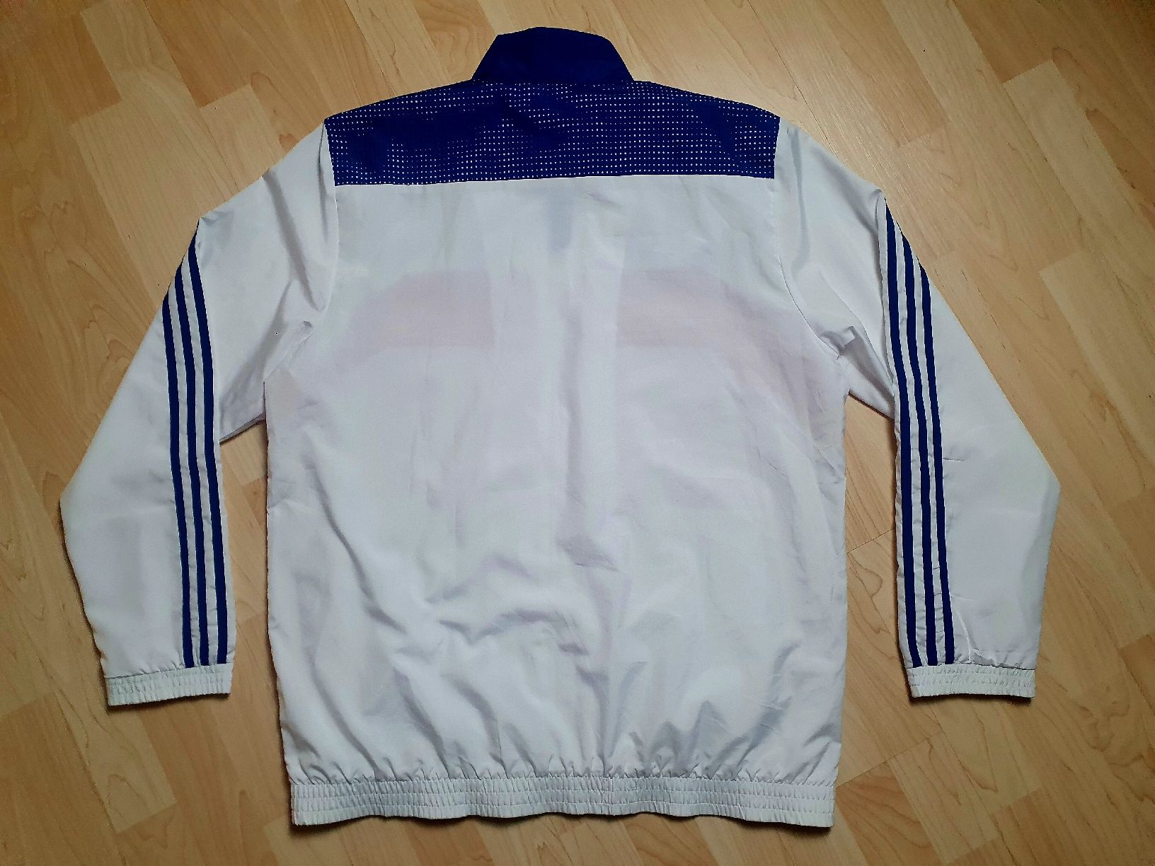 Adidas Jacken: Adidas Trainingsjacke Jacke Grösse L **NEU** – Neu (gemäss Beschreibung) aus St. Gallen von CaliSunshine 1