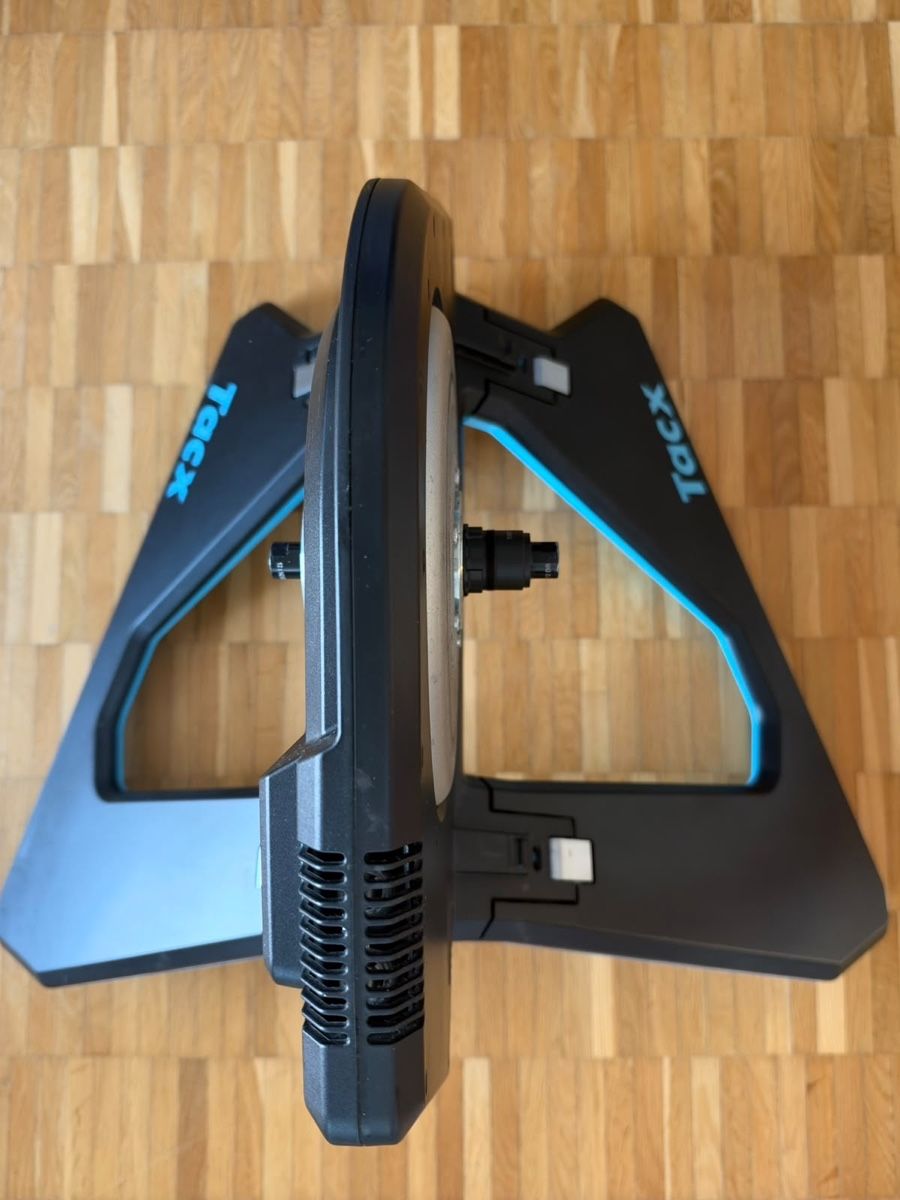 Tacx Hometrainer: Tacx Neo Smart Bike Trainer  – Usato da Uster venduto da rus_cgn6 3