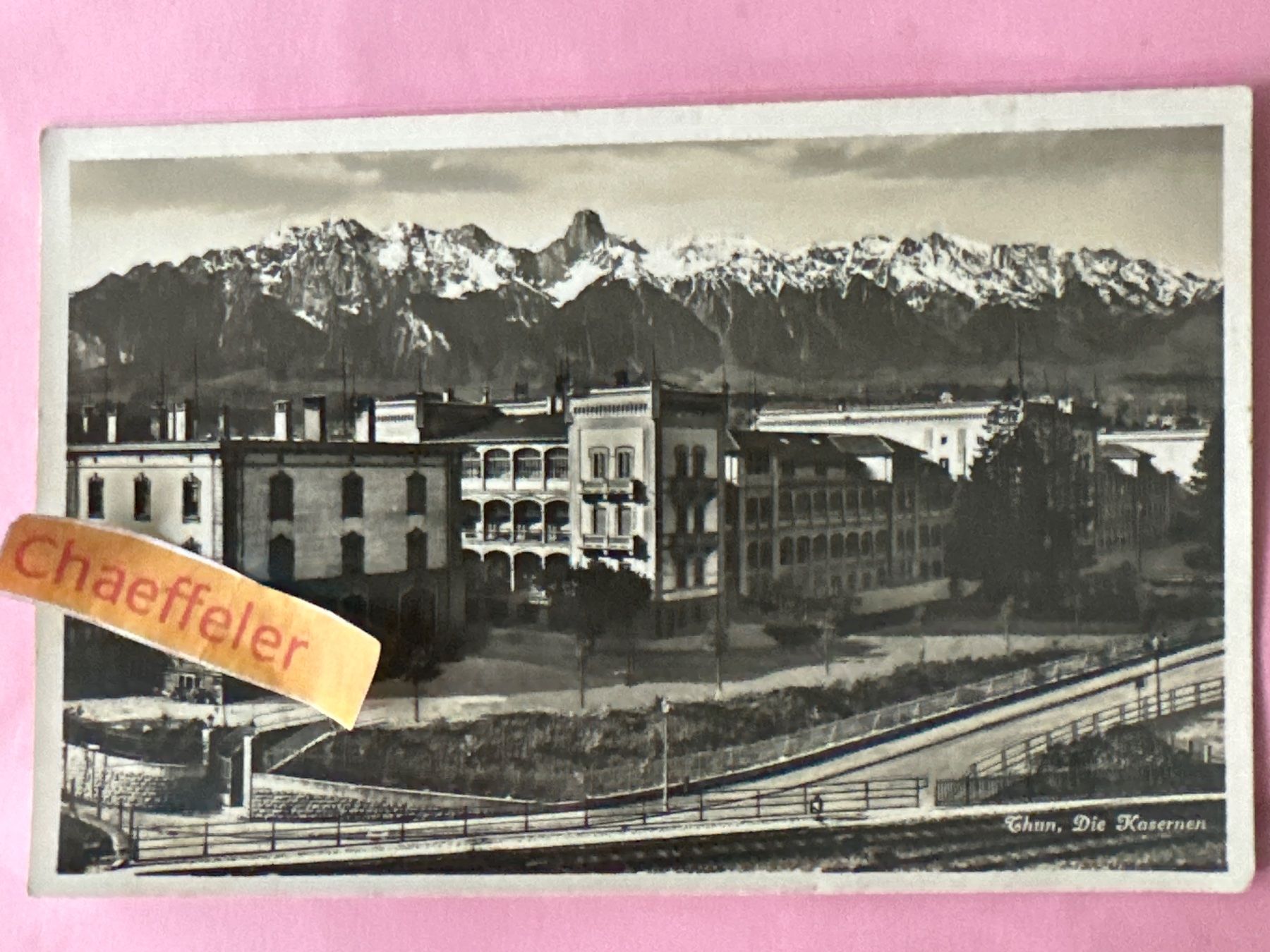 Ansichtskarten: Feldpost 1931 Thun, Die Kaserne – Gebraucht aus Zürich von Chaeffeler