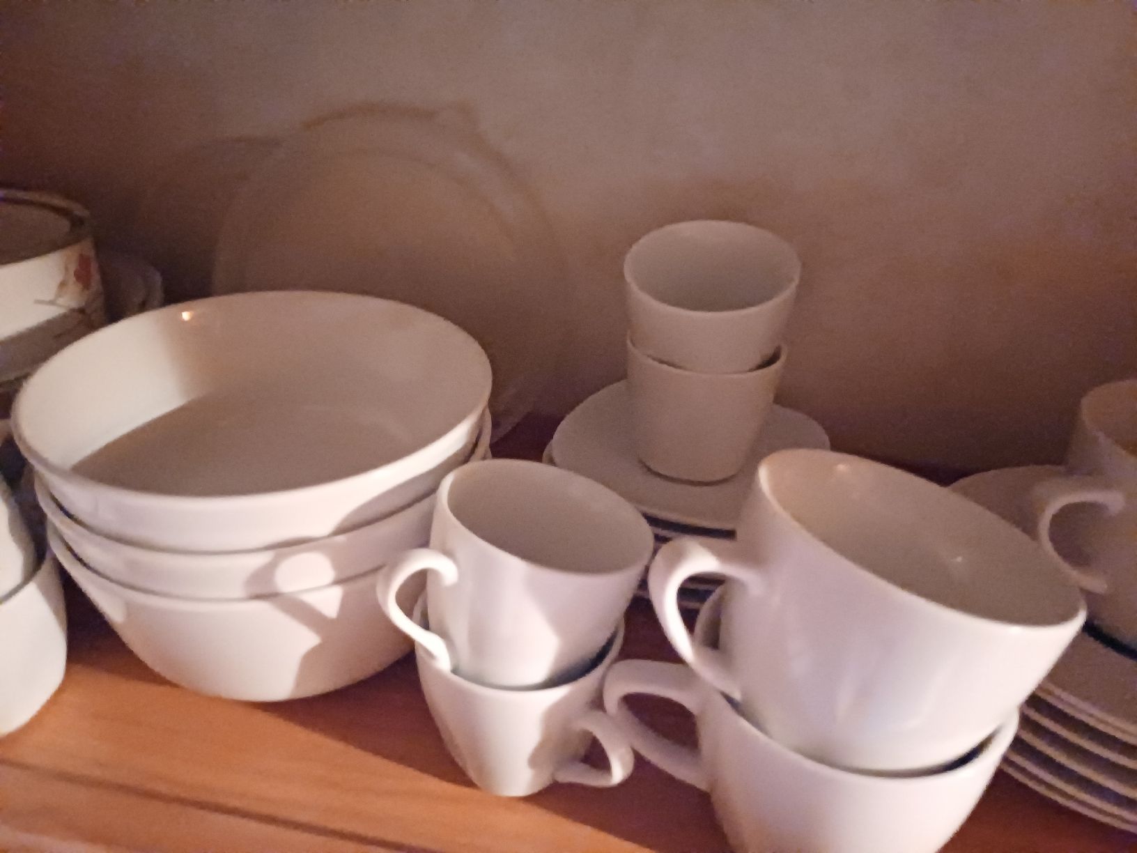 Ikea Set di piatti: IKEA Geschirrset – Usato da Windlach venduto da lanuj 4