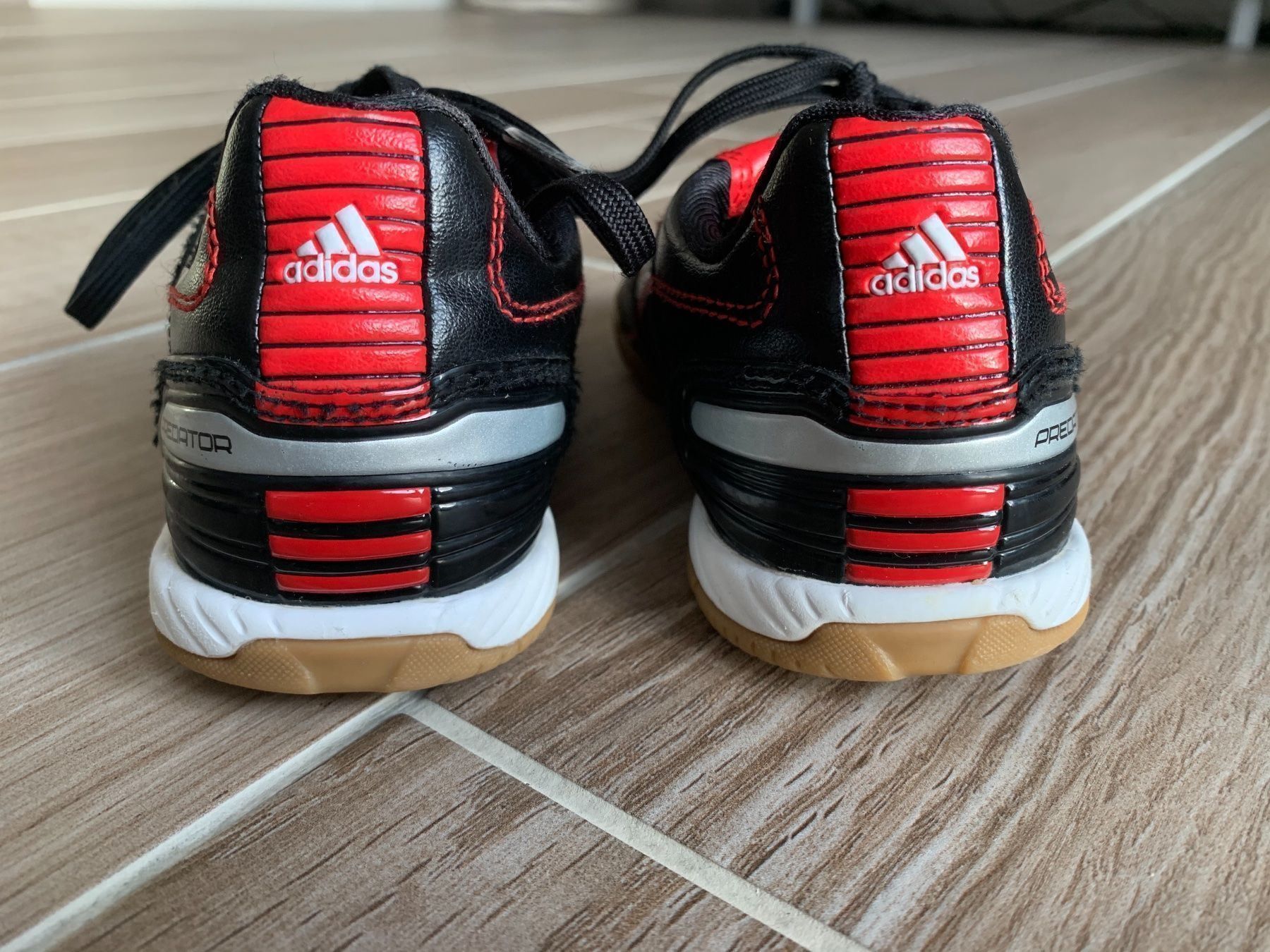 Adidas Scarpe per ragazzi: Adidas Turnschuhe Grösse 28 – Usato da Rudolfstetten venduto da Joyw 3