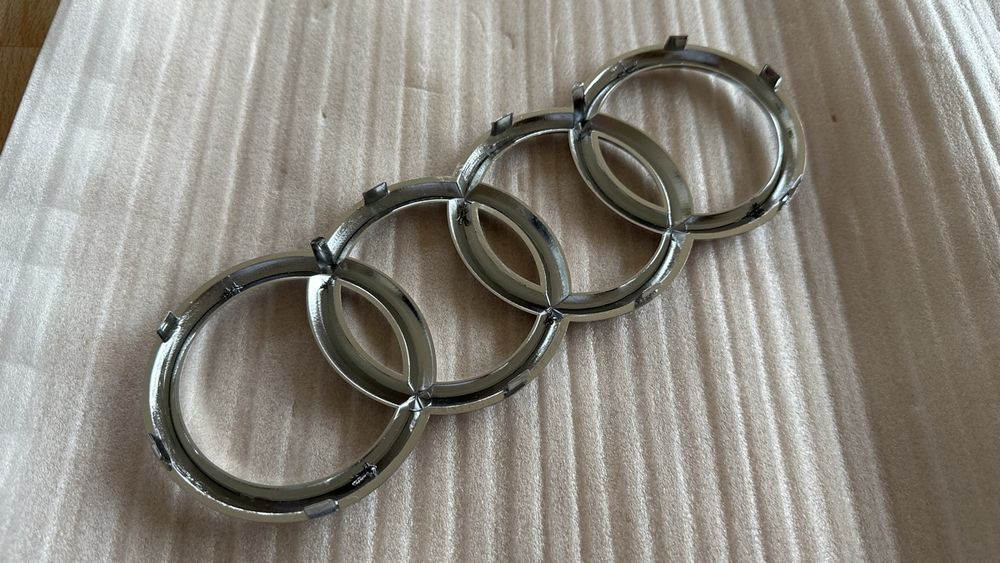 Audi A6 C7 Original Audi Ringe Schwarz - Kühlergrill Emblem Für A4, A6, A7, Q5, Q7 & Mehr Audi Embleme Schwarz