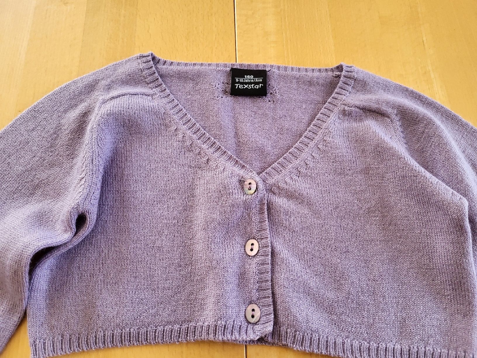 Giacche & Cappotti: Neue Strickjacke Gr. 140 – Nuovo (secondo la descrizione) da Dürrenäsch venduto da DanaW01 1