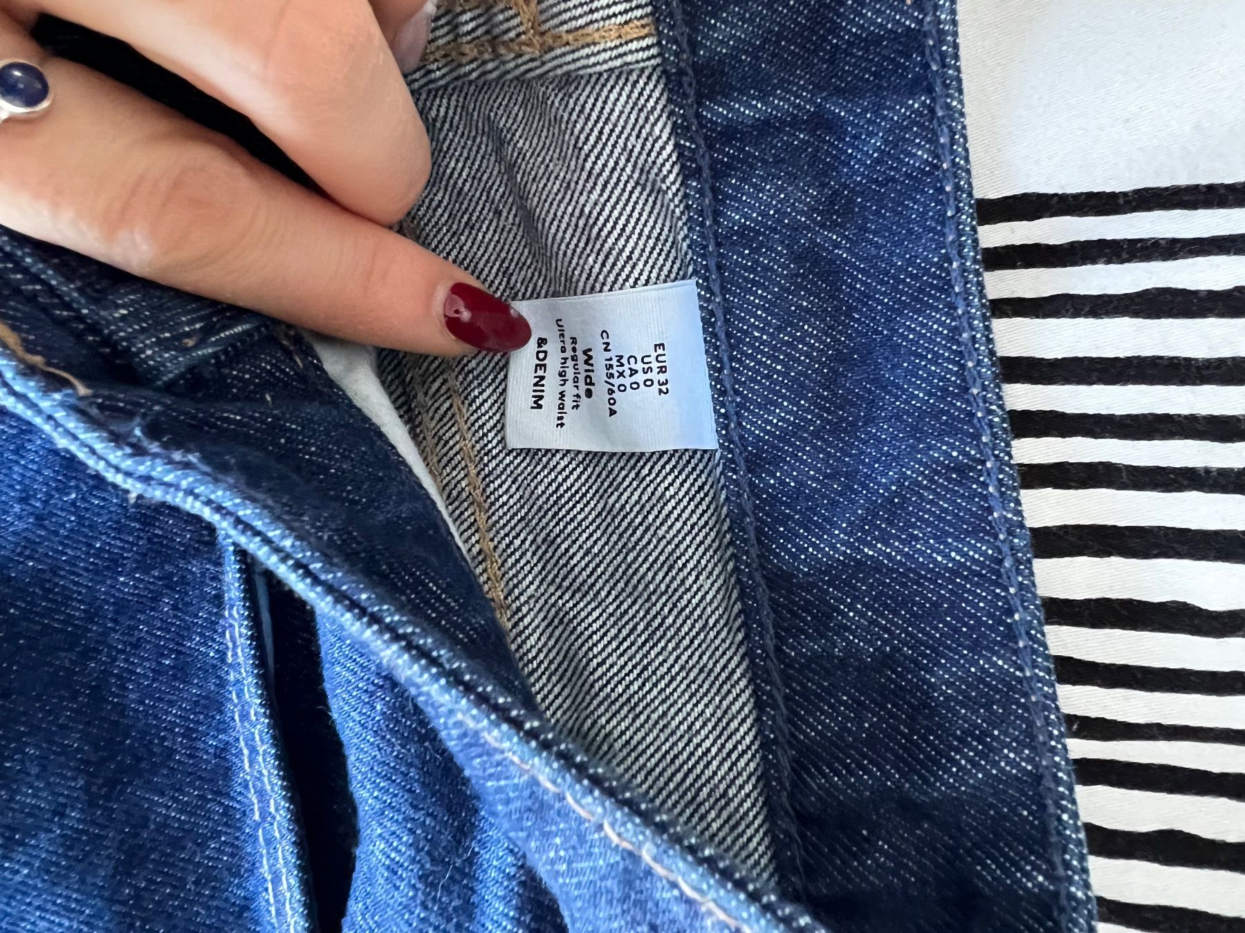 H&M Jeans: Jeans droit – Nuovo (secondo la descrizione) da Bulle venduto da Ecnand 1