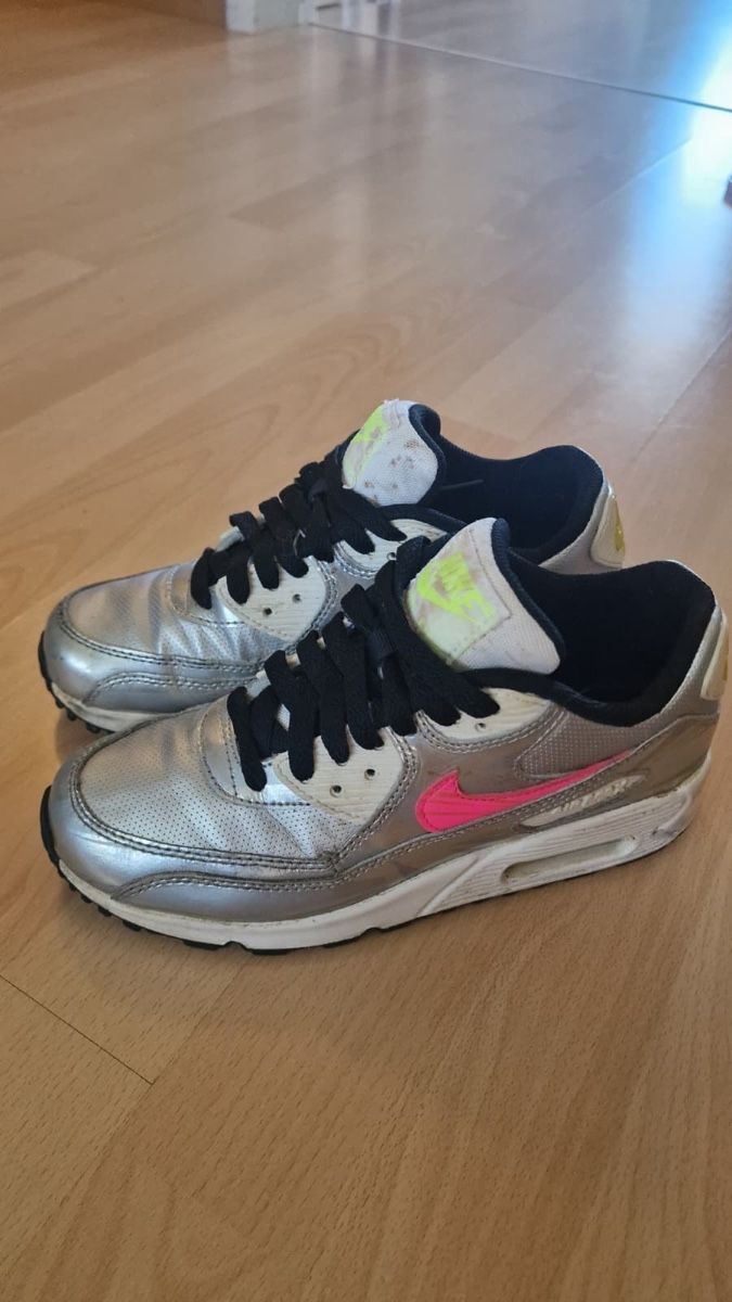 Nike Scarpe da donna: Nike Air Max 90 Silber Pink Grösse 36.5 – Usato da Ostermundigen venduto da HarleyQ3 1