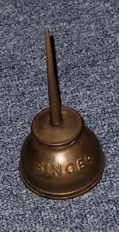 Singer Machines à coudre: Singer vecchio oliatore in rame macchine da cucire – D'occasion à Lugano par lineol59