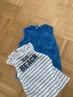 2 ärmellose Shirts