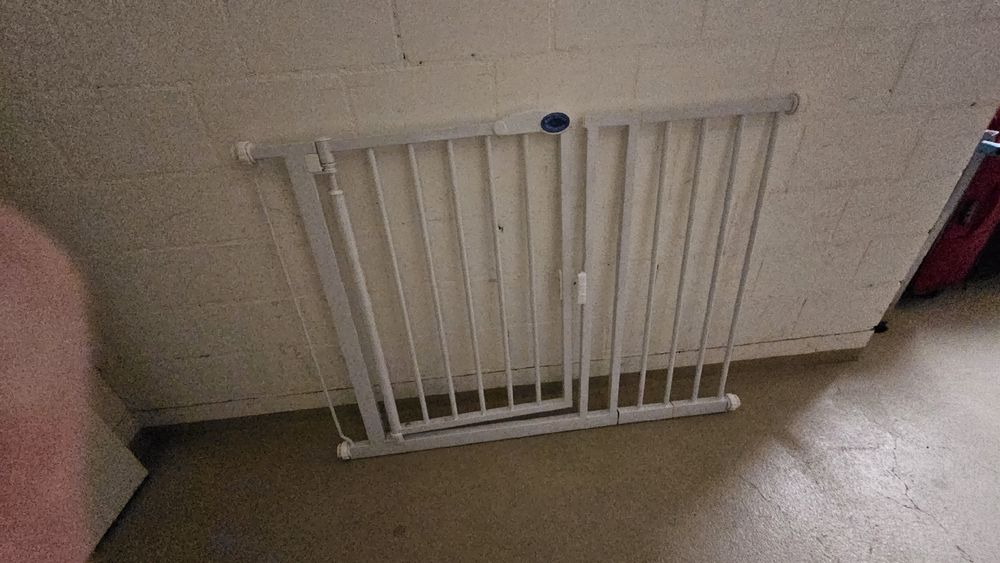 Robustes Dachboden-Leiterzug-System Kit – Teleskopstange (40,6-100,3 Cm) Mit 22,7 Kg Zugkraft, Für Federbelastete Luken