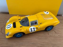 Ferrari 330 P4 in 1/18 von Universal Hobbies