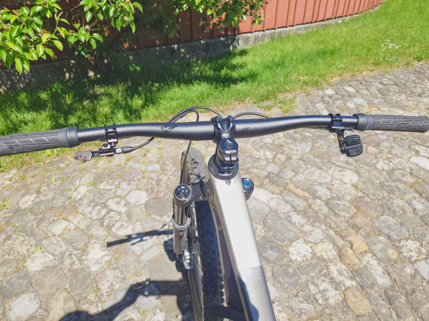 Canyon Biciclette: Canyon Neuron CF8 – Nuovo (secondo la descrizione) da Worb venduto da t-mo20 4