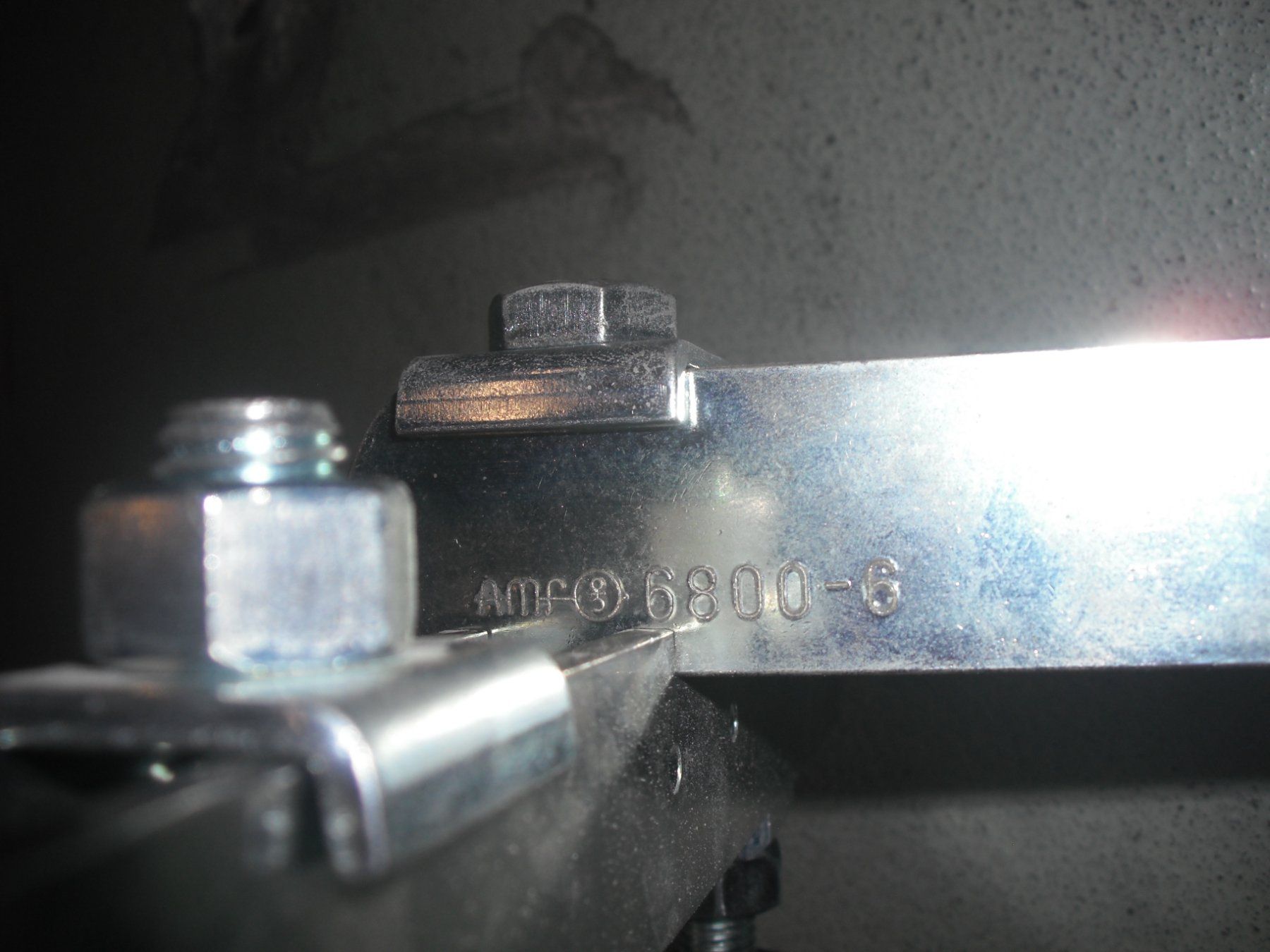 Accessori Trattori &Veicoli agricoli: AMF Senkrechtspanner 6800-6 mit Schwenkarm, Spanner – Usato da Koblenz venduto da 70tschibu 2