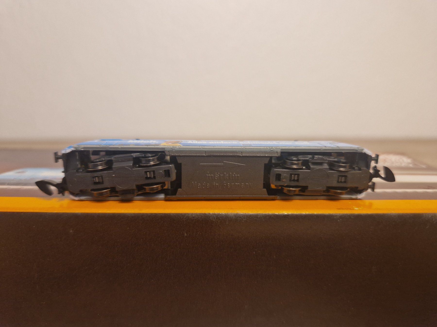 Märklin Modellini di ferrovie: Märklin Z 88685 E-Lok Milch BR 101 DB – Usato da St-Aubin-Sauges venduto da Lo_Go 5