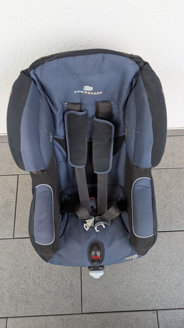 Seggiolini per auto: Bebe Confort New Oxygen Kindersitz – Usato da Zug venduto da OlgaReutova 3