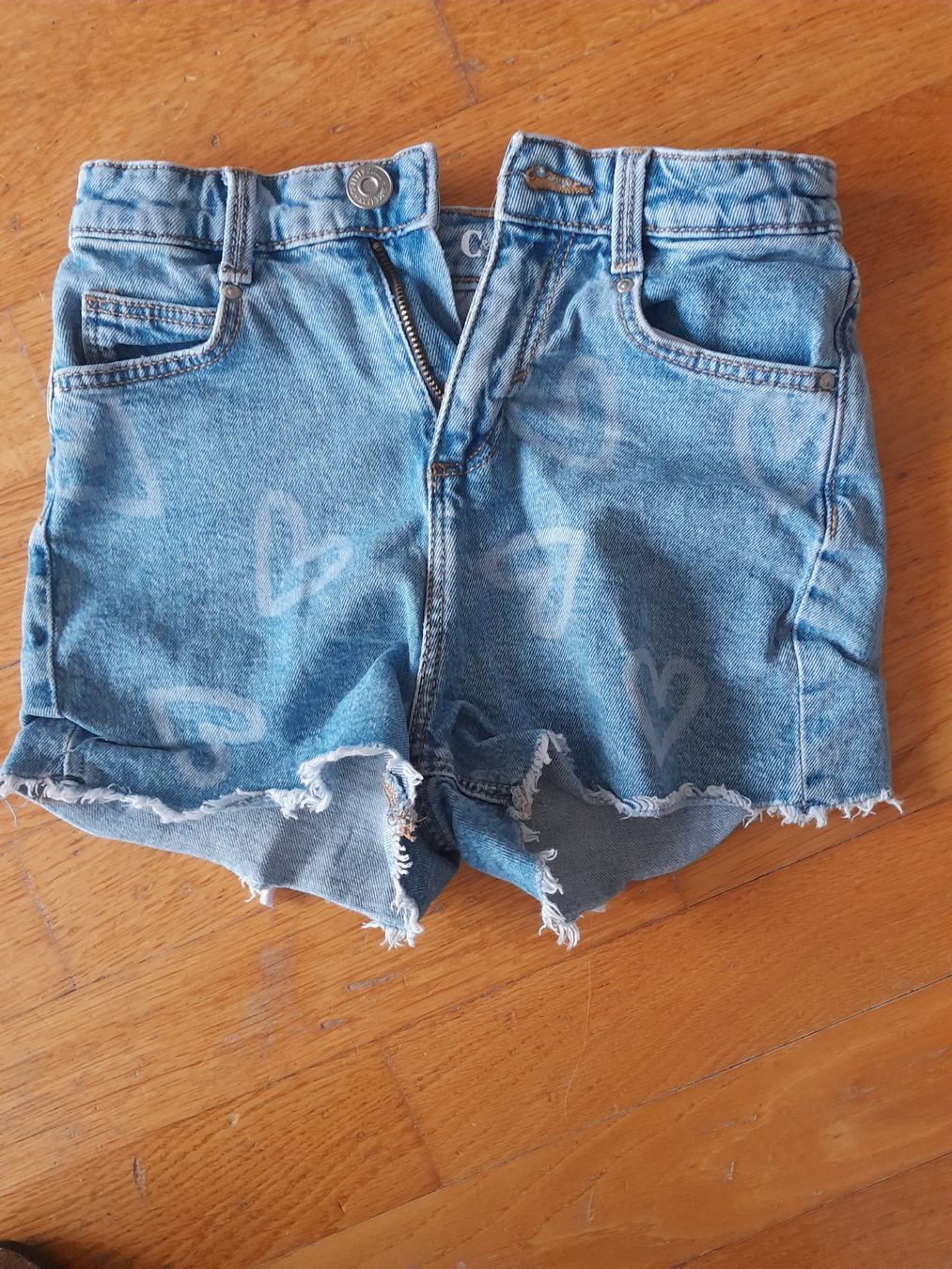 C&A Pantaloni: Shorts Gr. 134 – Usato da Worb venduto da Osterthal