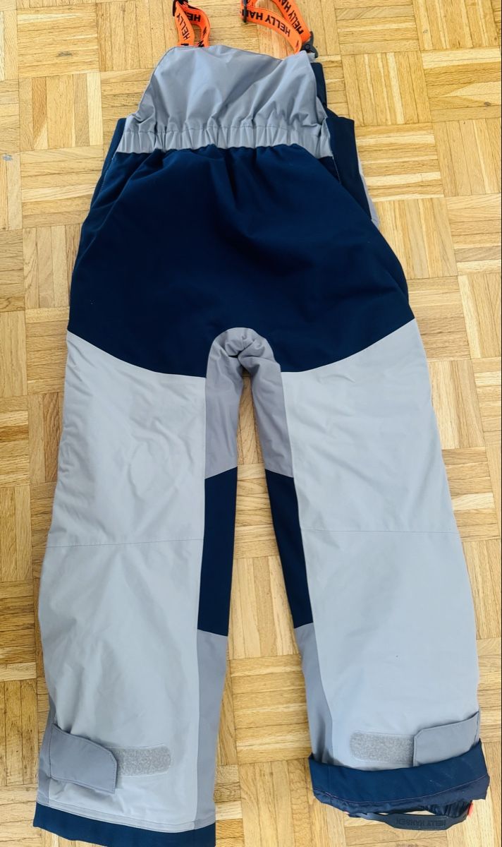 Helly Hansen Hosen: Skihosen Helly Hansen 140 – Gebraucht aus Schlieren von Fam.Baumi 1