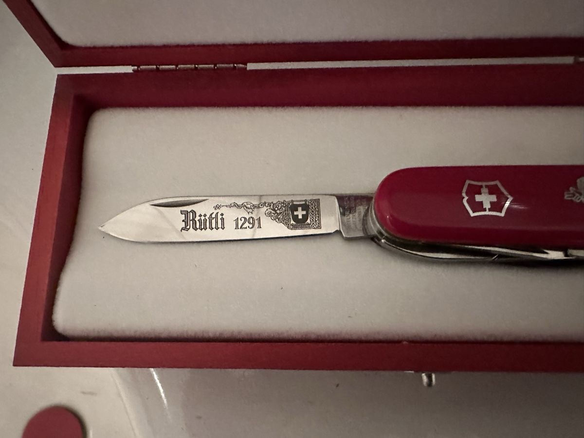 Victorinox Coltelli tascabile: Victorinox 1991 Rutli – Usato da Morbio Inferiore venduto da Ecod