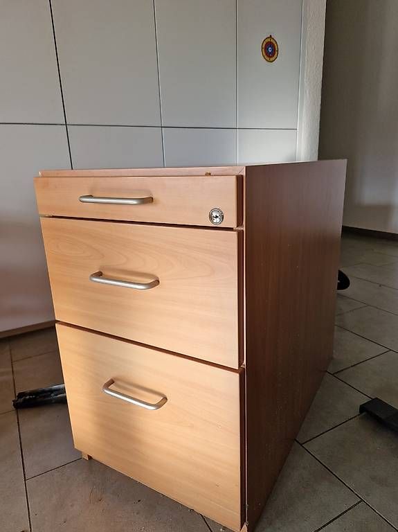 Schränke: Aktenschrank – Gebraucht aus Uetikon am See von Josip.Marjanovic 2