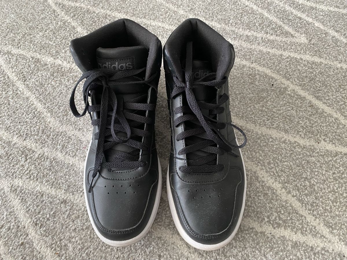 Scarpe da uomo: 2x Adidas Schuhe – Usato da Baar venduto da Ape81 1