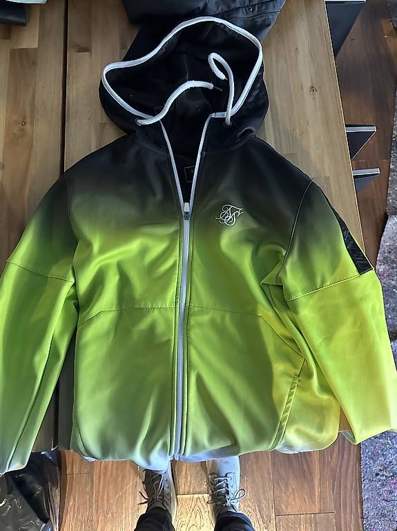 Jacken: Siksilk Trainerjacke XS – Gebraucht aus Interlaken von raphael26 2