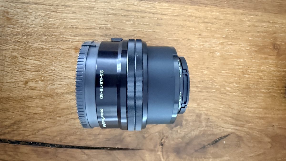 Sony Fotocamera: Sony Alpha 6000 Systemkamera guter Zustand – Usato da Buchrain venduto da Kindlein 7