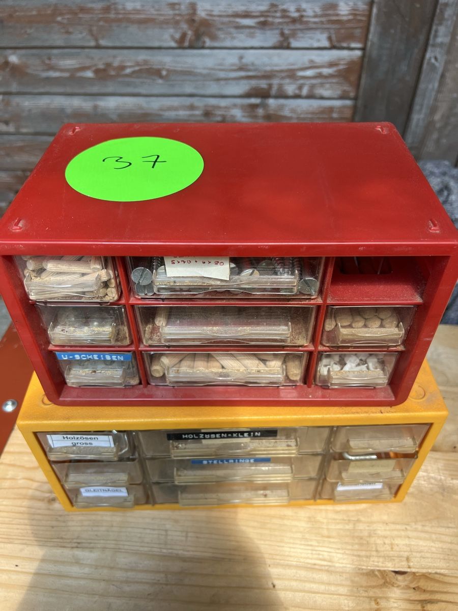 Alle Werkzeuge: 2 Sortiment Boxen Schrauben etc. – Gebraucht aus Neuenhof von Willi111