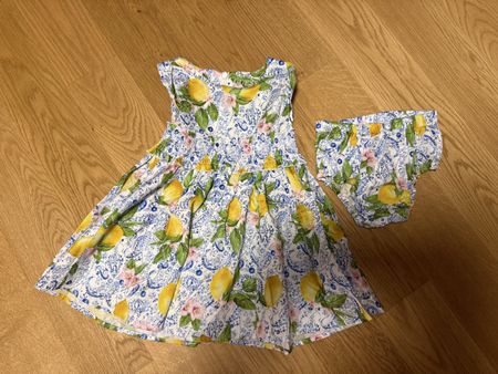 Sommerliches GUESS Kleid mit Zitrone Muster, Grösse 80