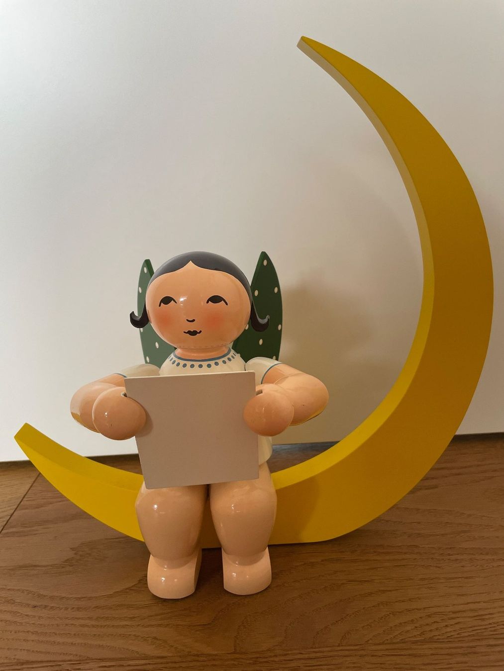 Statuette: Erzgebirge Engel im Mond singend 30 cm – Nuovo (secondo la descrizione) da Hämikon venduto da schneider.petra