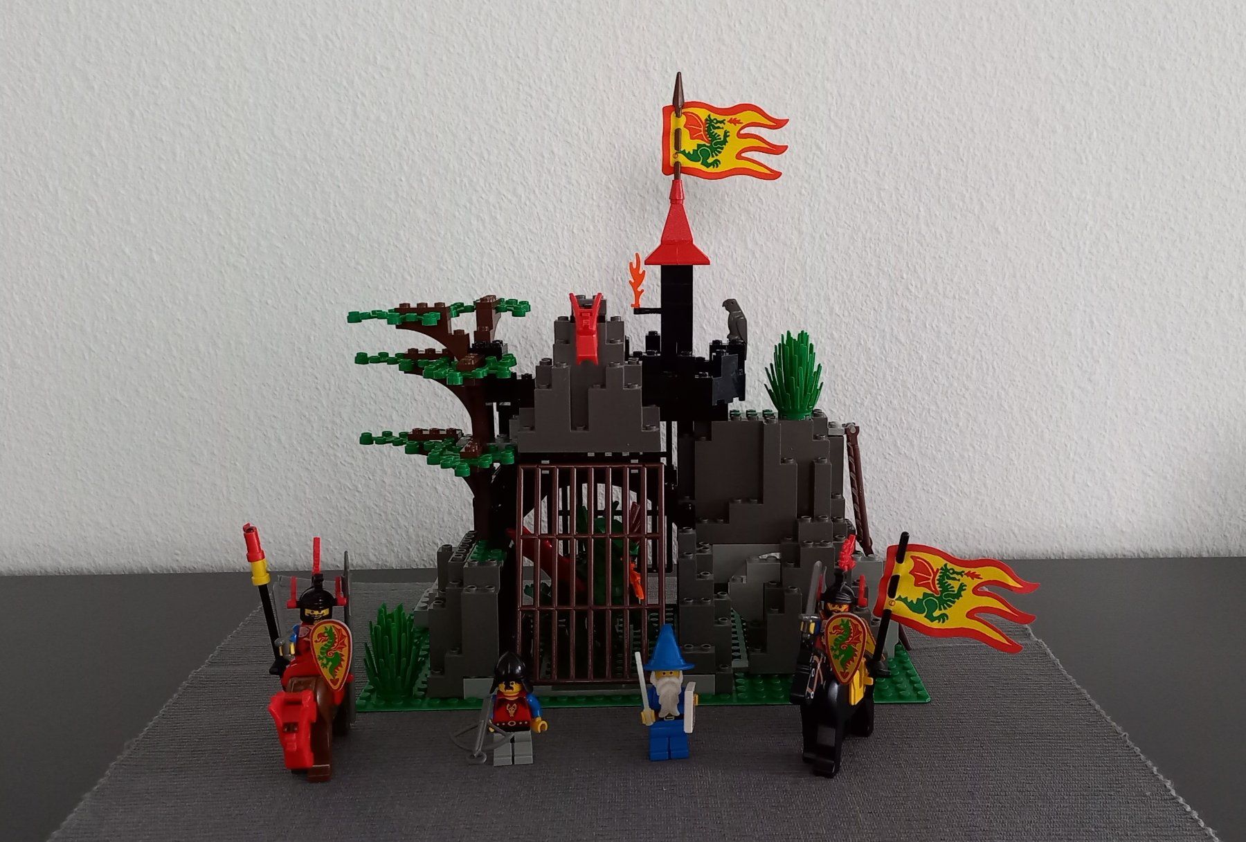 Lego Spielzeuge: Lego Dragon Knights 6076 – Gebraucht aus Emmenbrücke von poros221 3