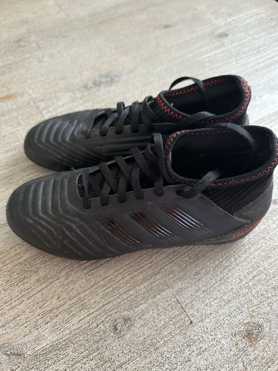 Adidas Scarpe per ragazzi: Fussballschuhe Tausendfüssler Gr. 35 – Usato da Bassersdorf venduto da Tscheni3 1