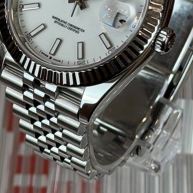 Montres: Rolex Datejust 41mm 126334 – D'occasion à Genève par minty.watches 4