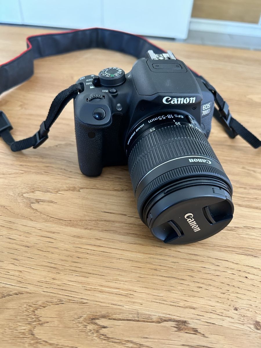Canon Fotocamera: Canon EOS 700D Kamera Kit – Usato da Gerlikon venduto da sruesch