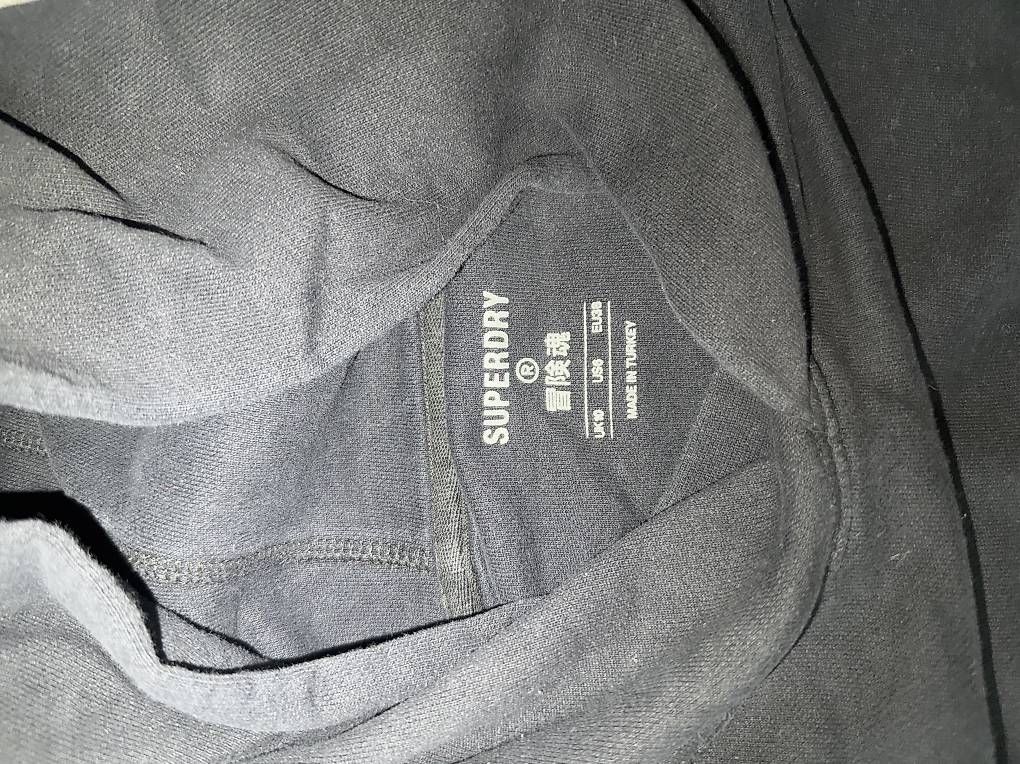 Pullover & Sweatshirts: Superdry Hoodie – Gebraucht aus Möriken AG von nil_hmm8 2
