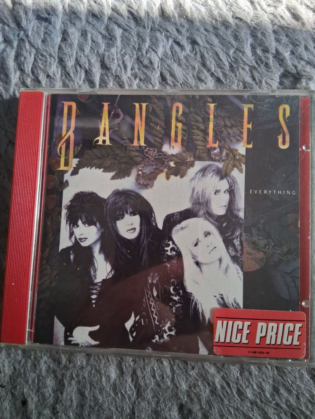CDs: BANGLES     EVERYTHING     CD – Gebraucht aus Wetzikon ZH von Ramones01