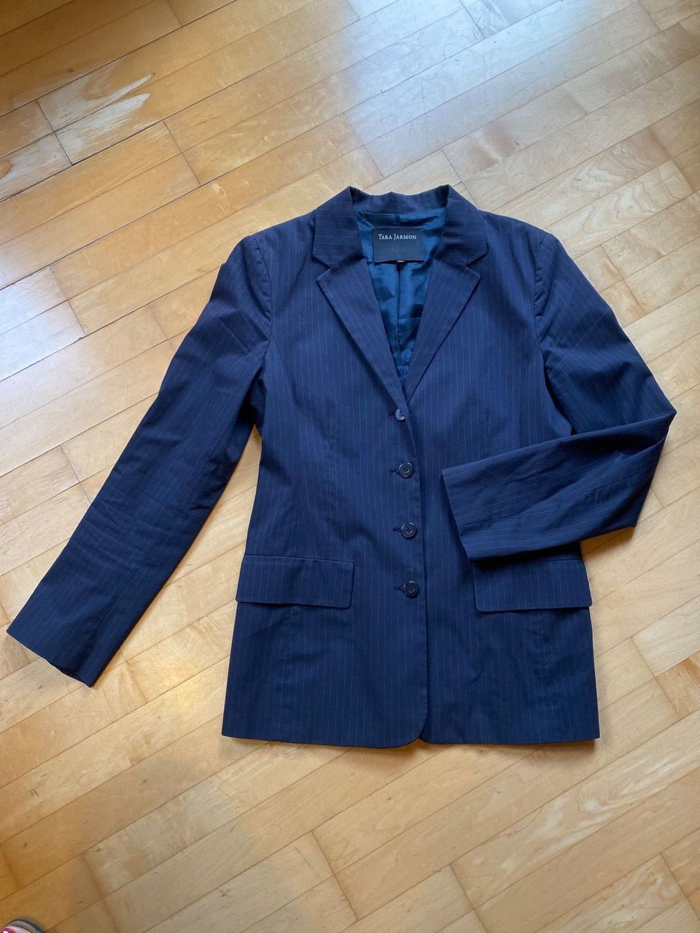 Giacche: Blazer Tara Jarmon - size 42 – Usato da Zürich venduto da FEC75