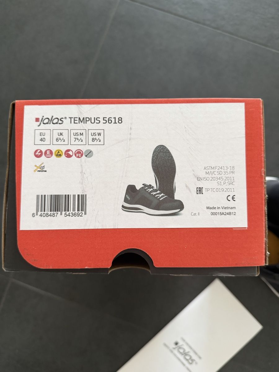 Scarpe da donna: Sicherheitsschuhe Damen Gr40 – Usato da Dierikon venduto da vale46