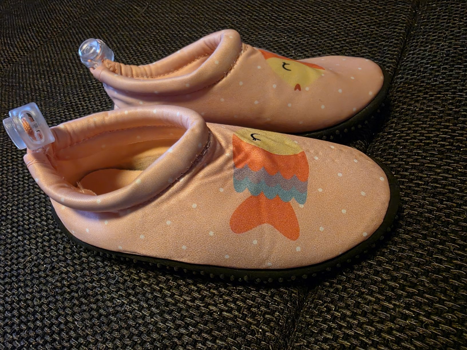 Scarpe per ragazzi: Kinder Badeschuhe Gr.24/25 – Nuovo (secondo la descrizione) da Geltwil venduto da Melly1989
