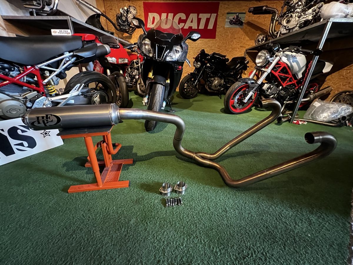 Moto Guzzi Tutti i ricambio per moto: Ligne d'échappement HPE pour Guzzi – Nuovo (secondo la descrizione) da Arconciel venduto da WheelH_23 3