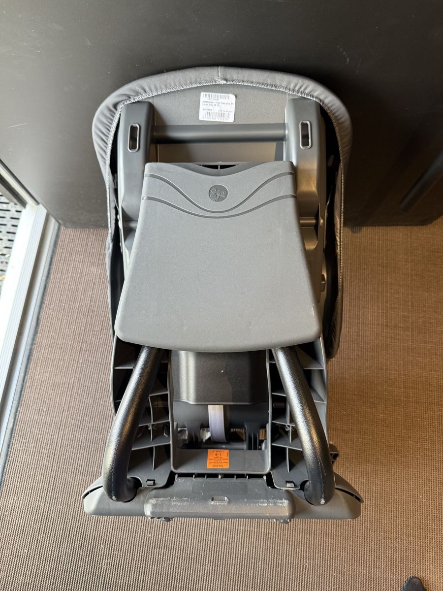 Britax Römer Seggiolini per auto: Britax Römer First Class Plus – mitwachsend, ohne ISOFIX – Usato da Lachen SZ venduto da nic_7flt 4