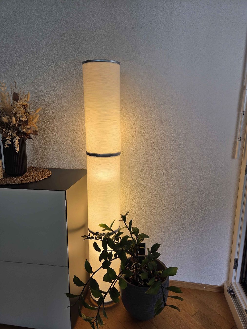 Ikea Lampade: Standleuchte weiss – Usato da Luzern venduto da Meeelanie
