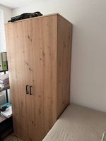 Kleiderschrank